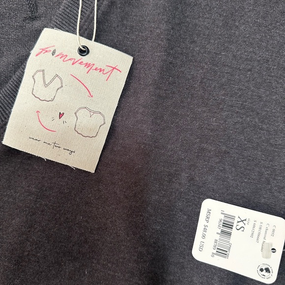 Nothing But Sweats Reversible Top - Picture 3 of 5